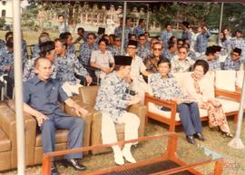 Gubernur KDH TK. I Jawa Barat Aang Kunaefi  ketika  memimpin Upacara Peringatan Hari Krida Pertan...