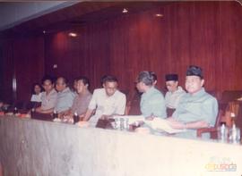 Ketua DPRD, H.E Suratman didampingi Para Wakil dan Sekretaris saat memimpin  Sidang Pleno DPRD Pr...