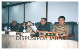 Gubernur Jawa Barat Bpk. Danny Setiawan Pada Acara Rapat Paripurna DPRD Provinsi Jawa Barat atas ...