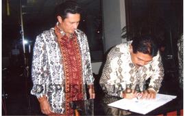 Gubernur Jawa Barat Dr. Drs. H. Danny Setiawan, M.Si Penandatanganan MOU dengan Gubernur Gorontal...