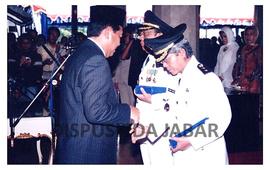 Gubernur Jawa Barat Dr. Drs. H. Danny Setiawan, M.Si Pada Pelantikan Bupati Periode 2005-2010 dan...
