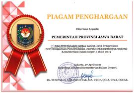 Piagam Penghargaan Diberikan Kepada Pemerintah Provinsi Jawa Barat Atas Penyelesaian Tindak Lanju...