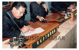 Gubernur Jawa Barat Danny Setiawan Paripurna Kebijakan Umum APBD Tahun 2007