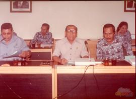 Rapat Panitia Musyawarah DPRD Provinsi Daerah Tingkat I Jawa Barat dipimpin Ketua Dewan, E. Surat...