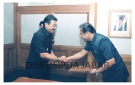 Gubernur Jawa Barat Dr. Drs. H. Danny Setiawan, M.Si Pada Acara Penandatanganan MOU Antara Pemda ...
