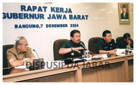Gubernur Jawa Barat Danny Setiawan Pada Acara Raker Bupati Walikota Se Jabar Di Bappeda