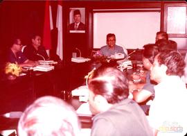 Gubernur Jawa Barat, Bapak H. Aang Kunaefi didampingi Wakil Ketua Dewan, Oneng Dachlan ketika Men...