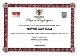 Piagam Penghargaan Menteri Dalam Negeri Republik Indonesia memberikan penghargaan Kepada Provinsi...