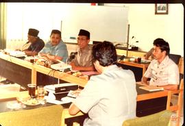 Rapat Panitia Musyawarah DPRD Provinsi Daerah Tingkat I Jawa Barat yang dipimpin Ketua Dewan, H.E...