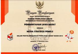 Piagam Penghargaan Sebagai Mitra Strategis Pemilu dalam Penyelenggaraan Pemilihan Umum Tahun 2014