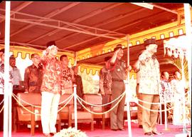 Kegiatan Pimpinan Dewan beserta Sejumlah Anggota DPRD Jawa Barat Lainnya dalam Menghadiri Upacara...