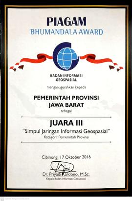 Piagam Bhumandala Award Sebagai Juara III Simpul Jaringan Informasi Geospasial