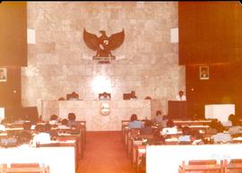 Sidang Pleno DPRD Provinsi Daerah Tingkat I Jawa Barat dipimpin Ketua DPRD, H. E. Suratman didamp...
