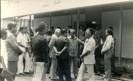Peninjauan Pembangunan SD Negeri Mekar Jaya Sumbangan dari ITB Tahun 1980. Kegiatan peninjauan in...
