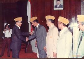Ketua Dewan, Bapak H. E. Suratman memberikan salam kepada pengurus PD LVRI Jawa Barat dan Penguru...