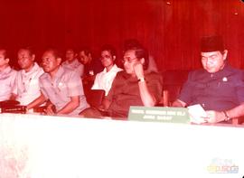 Wakil Gubernur sedang mengikuti Sidang Pleno DPRD Provinsi Daerah Tingkat I Jawa Barat dipimpin o...