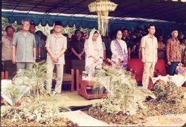 Kegiatan Sejumlah Anggota DPRD Jawa Barat dalam Menghadiri Upacara Puncak HUT Golkar Tingkat I Ja...