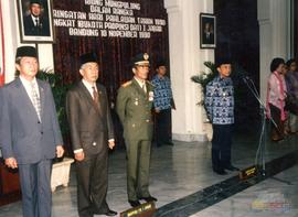 Riung Mungpulung dalam rangka Peringatan Hari Pahlawan Tahun 1990 Tingkat Ibukota Provinsi Daerah...